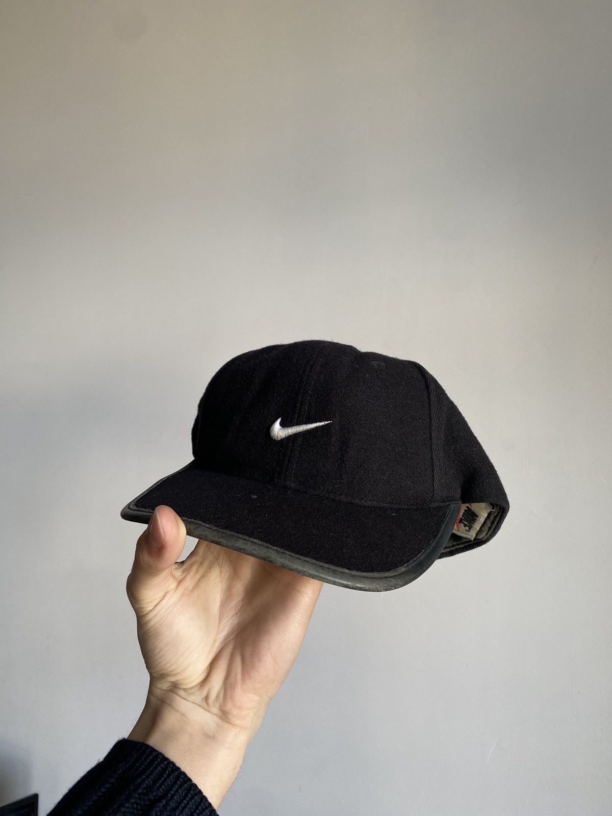 Nike × Vintage Vintage Red Tag Nike Black Leather Cap 5-Panel Size ONE SIZE - 1 Thumbnail