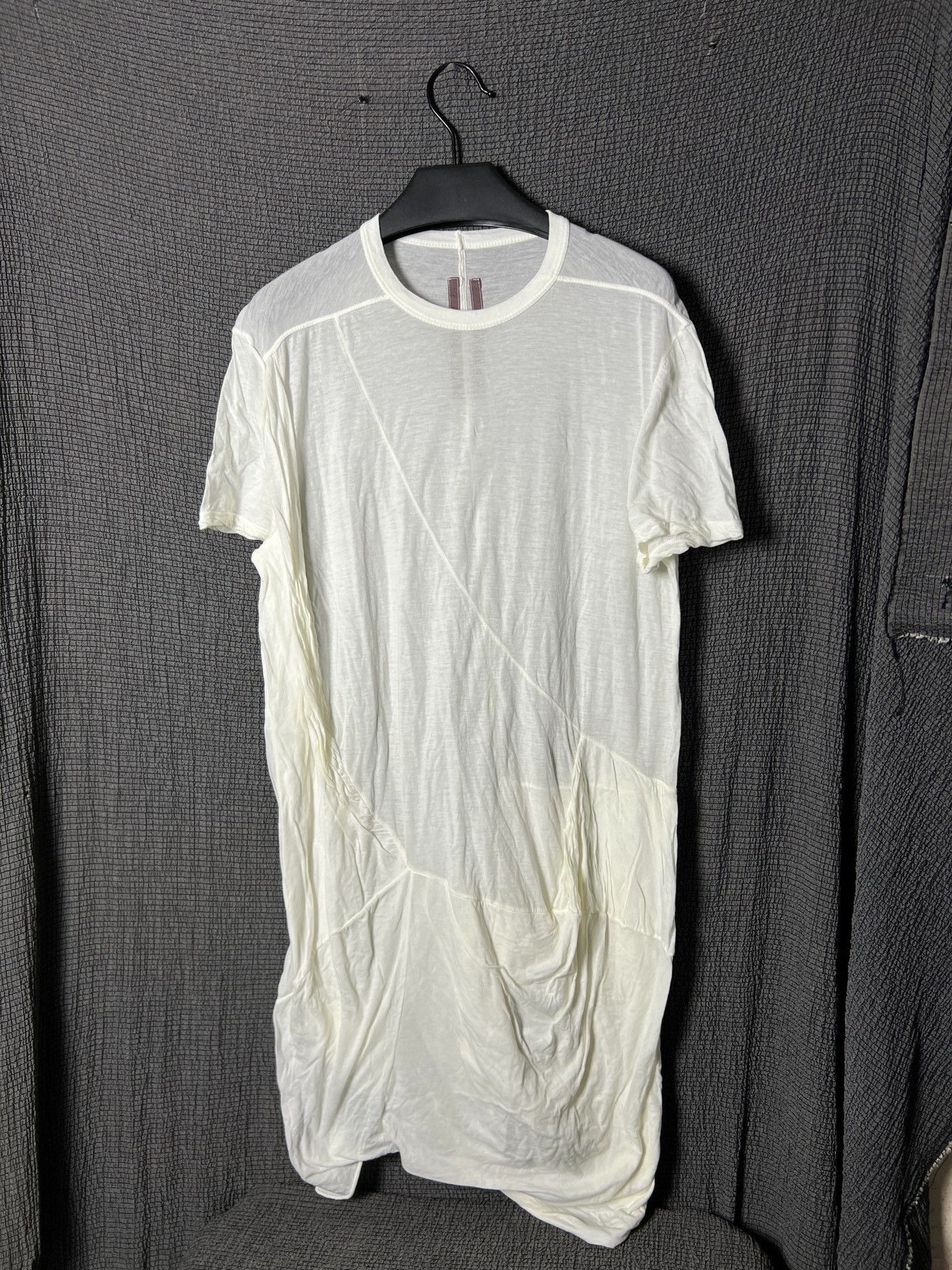 Rick Owens Rick Owens 17ss Spiral Twist Geometric Pleated T-Shirt Size US S / EU 44-46 / 1 - 1 Thumbnail