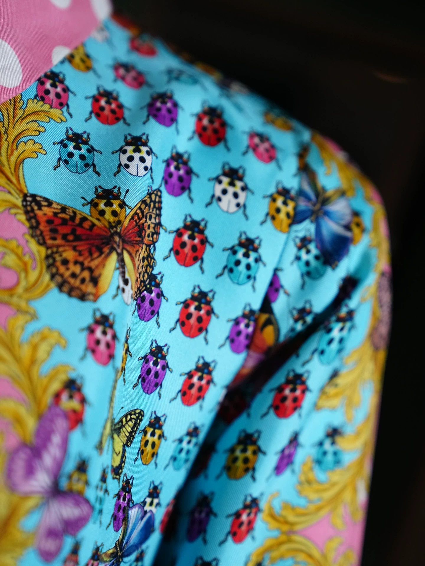 Versace VERSACE Ladybug Butterfly Silk Short Shirt 1995 Vtg Medusa Size XXS / US 00 / IT 34 - 8 Thumbnail