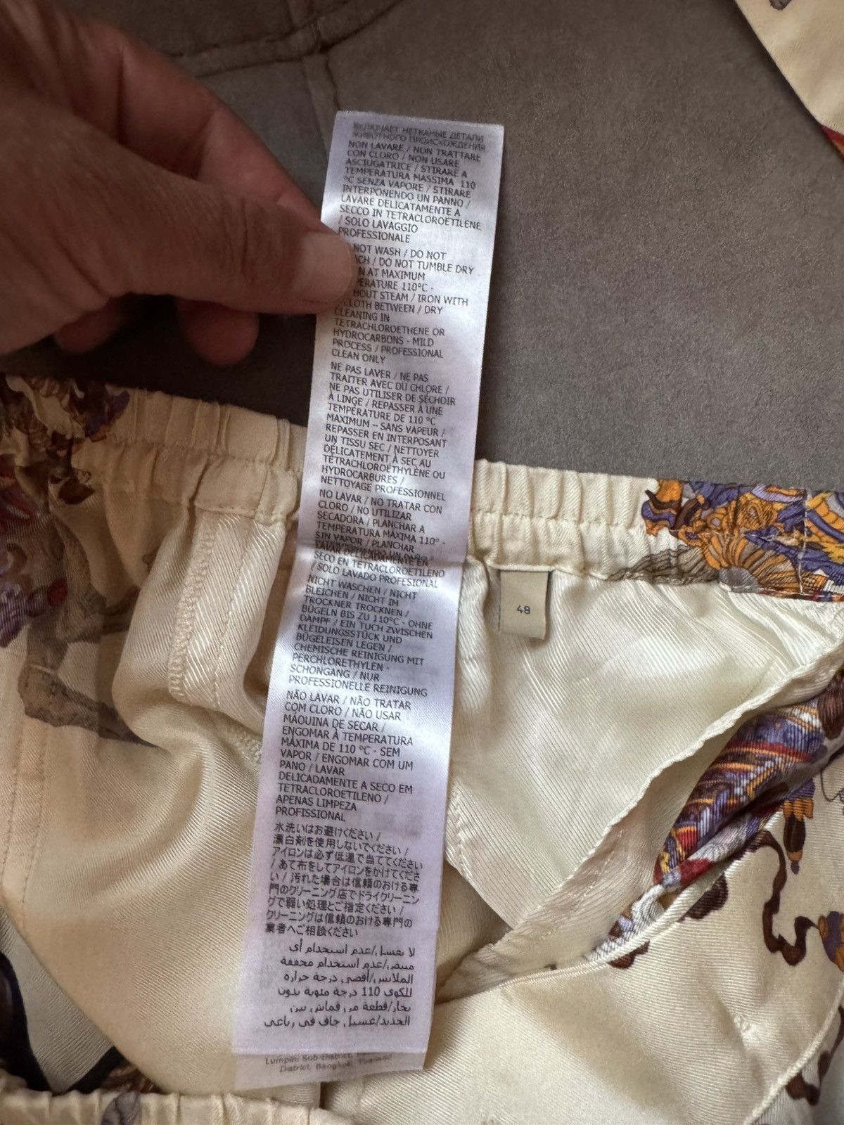 Gucci GUCCI silk shorts REAL SIZES IN PHOTOS BY TAPE MEASURE Size US 30 / EU 46 - 10 Thumbnail