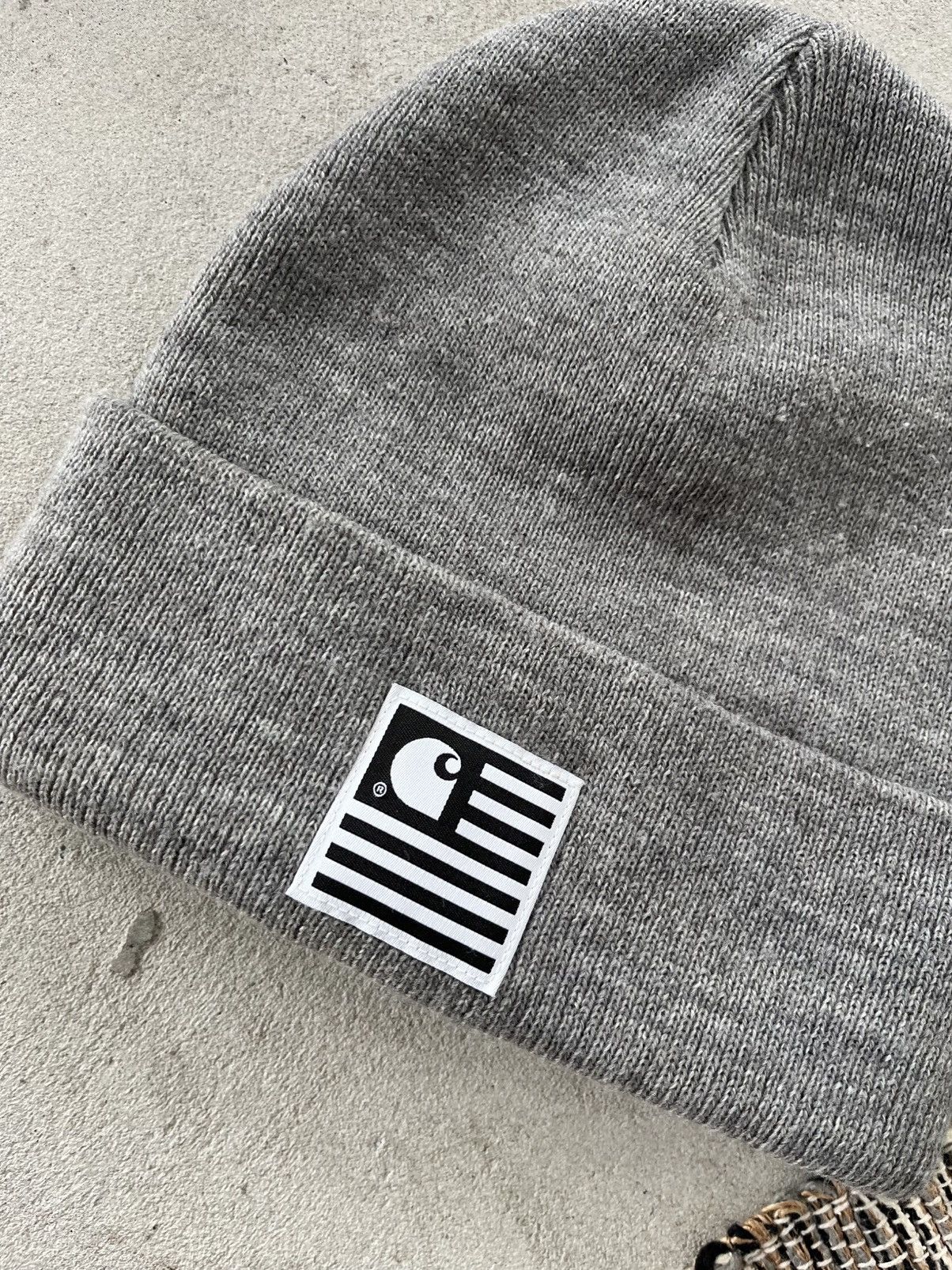 Carhartt Vintage Carhartt Light Grey Beanie Hat Center Logo sk8 Y2K Size ONE SIZE - 5 Thumbnail