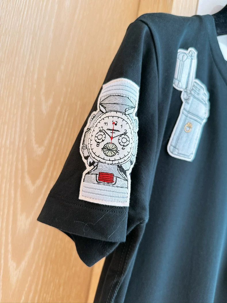 Louis Vuitton Louis Vuitton Embroidered Badge T-Shirt Dress 2503-Nextarro Size XS / US 0-2 / IT 36-38 - 6 Thumbnail