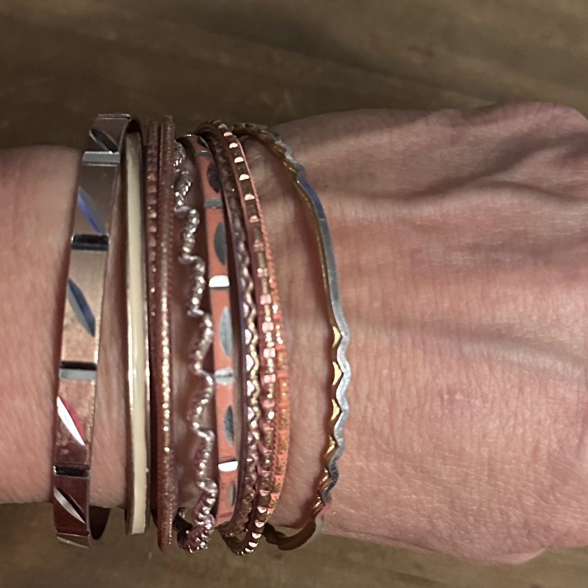 Other Rose tone bangle bracelets Size ONE SIZE - 4 Thumbnail