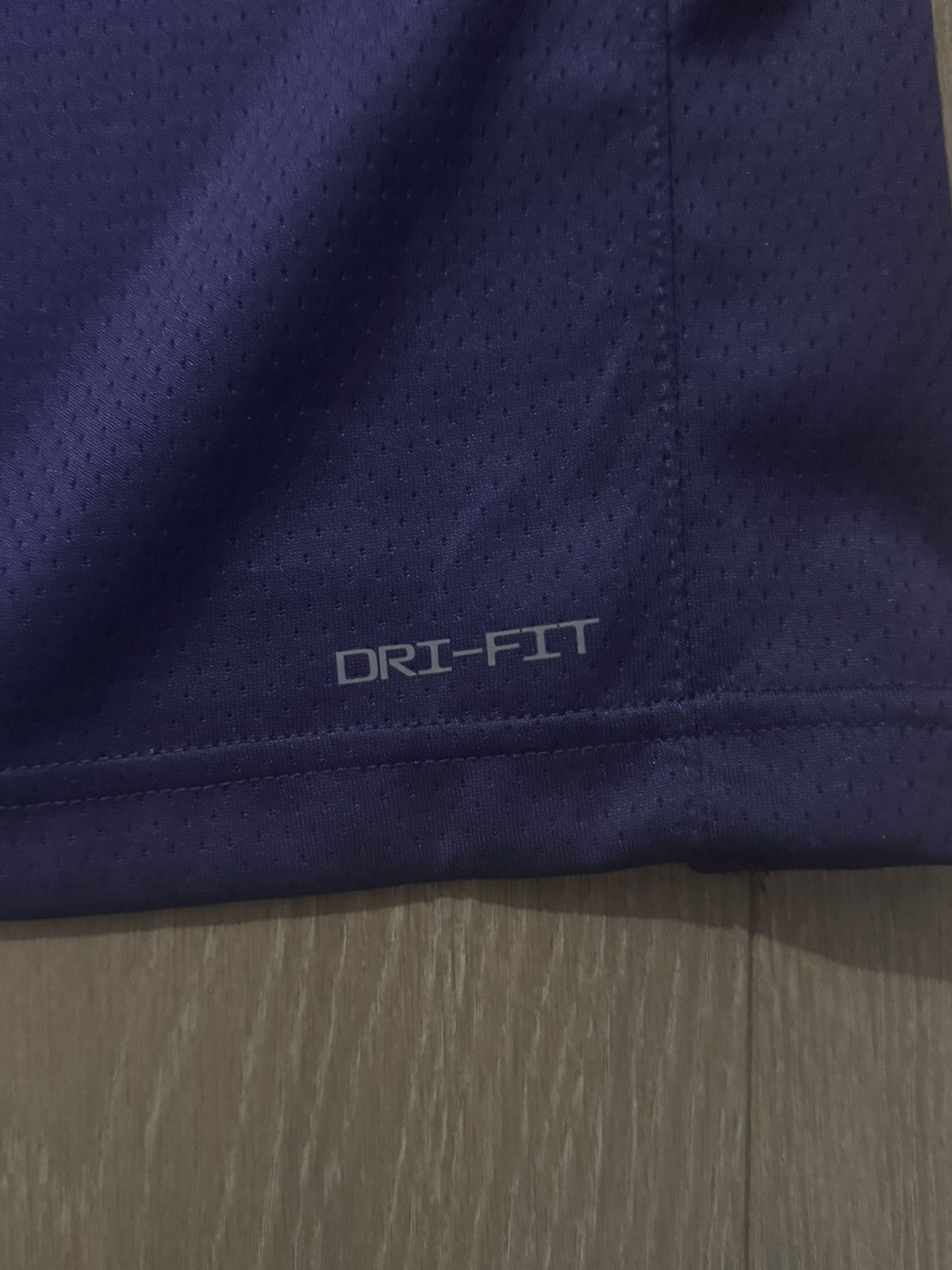 Nike Phoenix Suns tank top Devin Booker Size US L / EU 52-54 / 3 - 8 Thumbnail