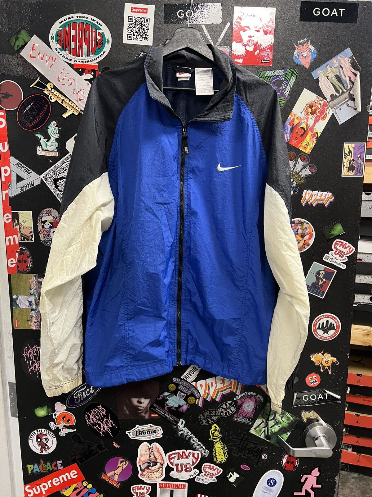 Nike Vintage Nike Windbreaker Size US XL / EU 56 / 4 - 1 Thumbnail