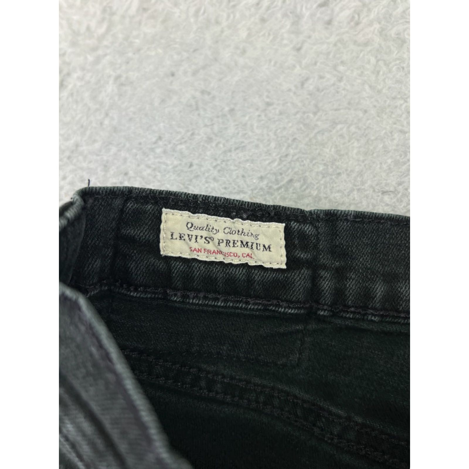 Levi's VINTAGE Levis Jeans 511 Men 30x29 Black Denim Slim Straight 5-Pocket Cotton Blend 30 Side Zip Leather Button Game Size US 33 - 6 Thumbnail