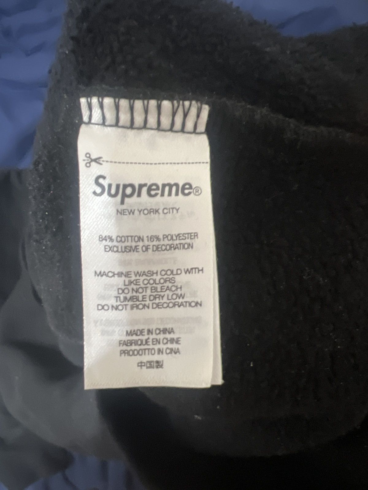 Supreme SUPREME AUTHORIZED DEALER SS Size US M / EU 48-50 / 2 - 6 Thumbnail