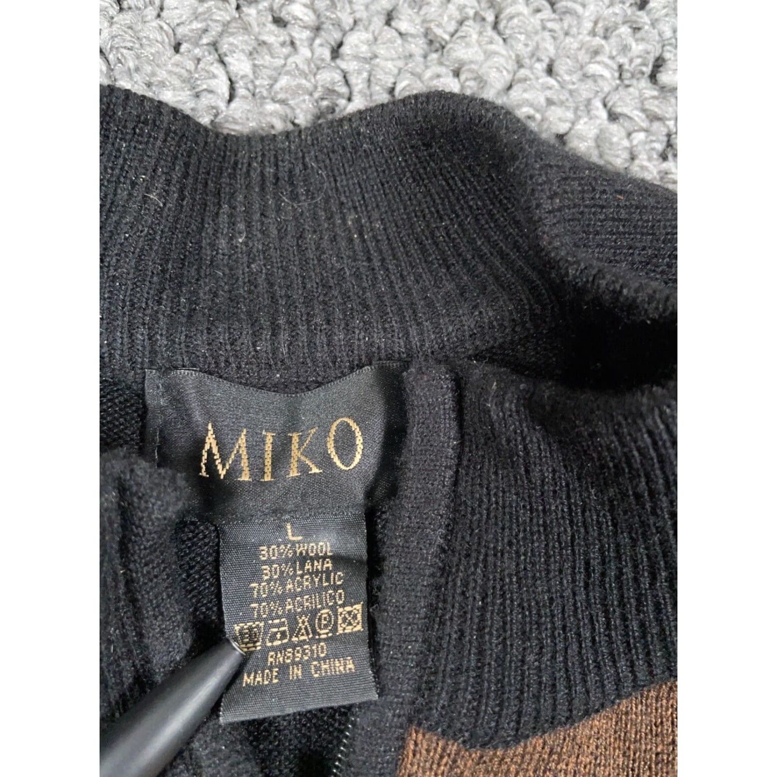 Vintage Vintage Men's Sweater 1/4 Zip Black Brown Check Pattern Wool Knit Large Fall Winter Retro 90s Size US L / EU 52-54 / 3 - 3 Thumbnail