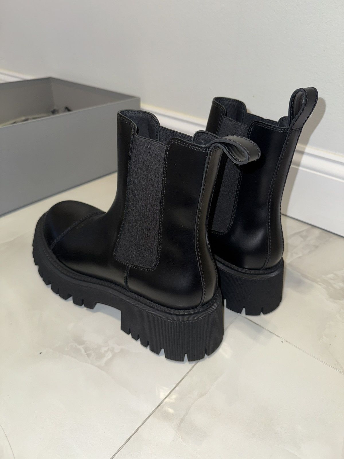 Balenciaga Balenciaga Tractor Boots Size US 11 / EU 44 - 6 Thumbnail