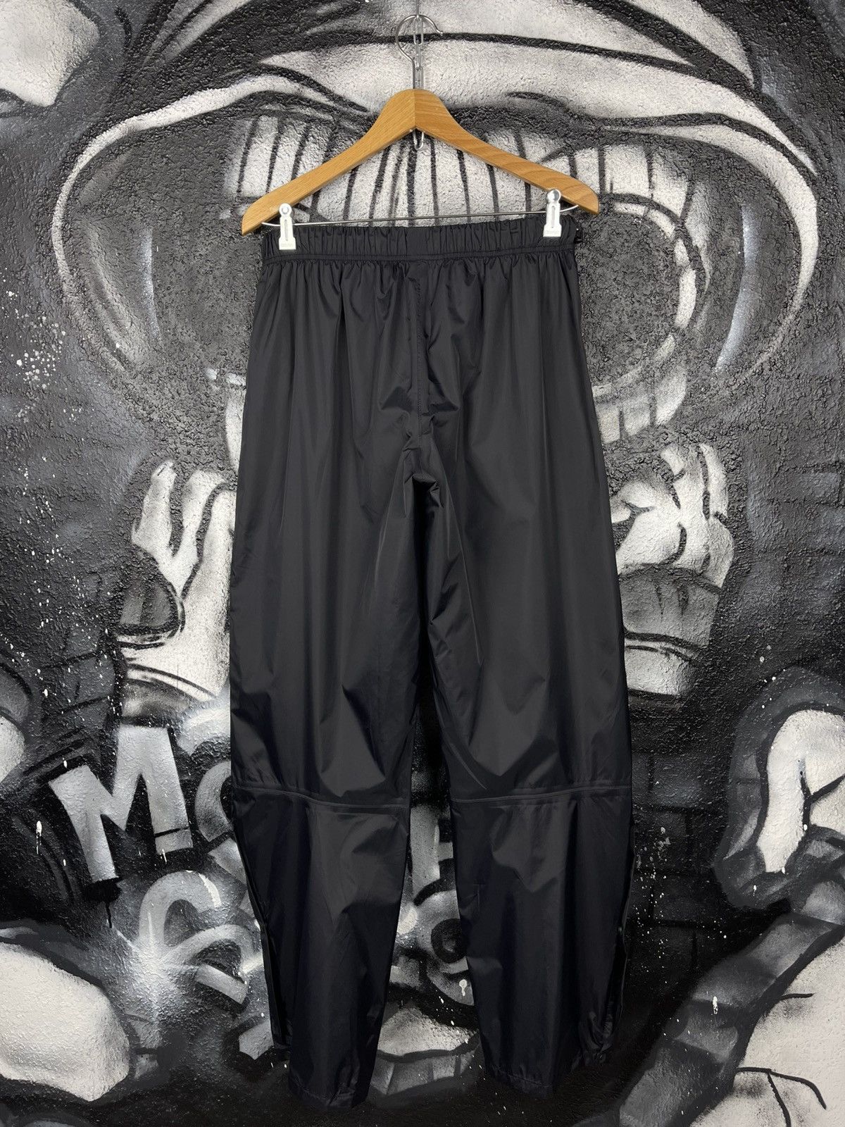 Berghaus Berghaus Aqua Foil Gorpcore Baggy Style Pants Men’s Size L Size US 33 - 4 Thumbnail