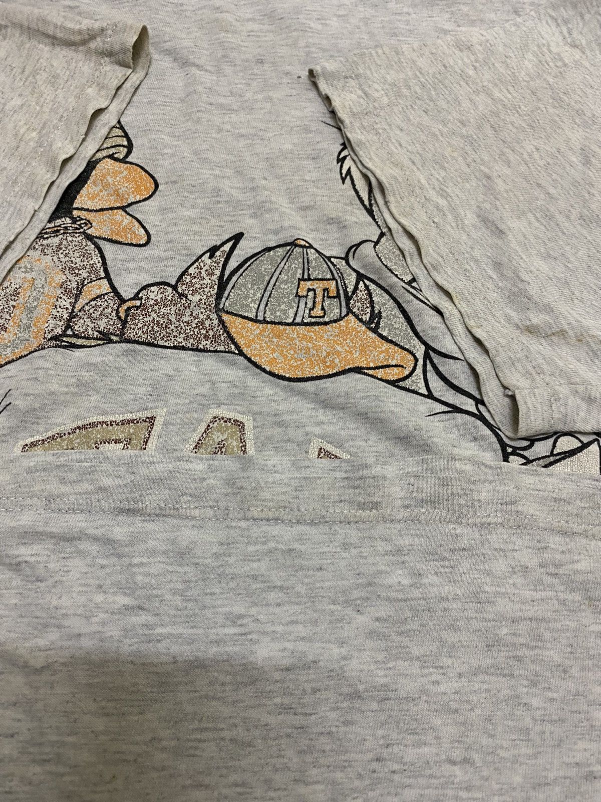 Vintage × Warner Bros Vintage 90s Warner Bros Back to Back Print T-Shirt (C2) Size US L / EU 52-54 / 3 - 5 Thumbnail