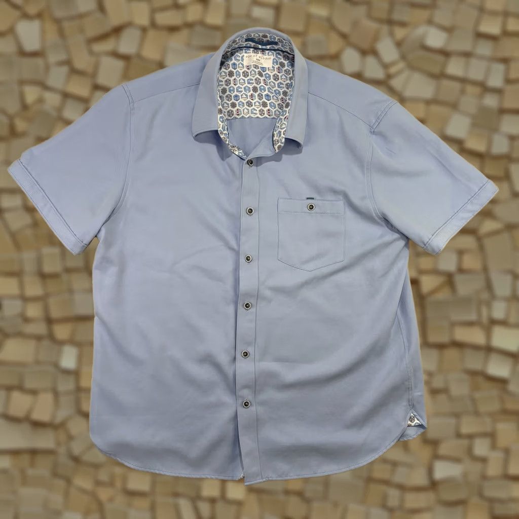 Vintage Age Of Wisdom Shirt Mens Medium Light Blue Button Up Pocket Performance Stretch Size US M / EU 48-50 / 2 - 1 Thumbnail