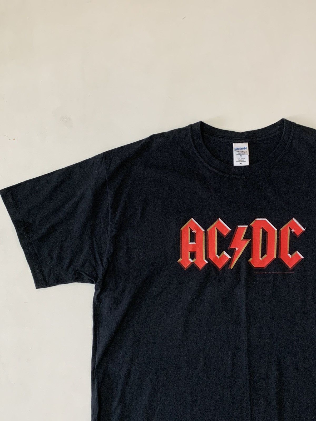 Vintage Vintage AC/DC 2010 t-shirt Size US XL / EU 56 / 4 - 3 Thumbnail