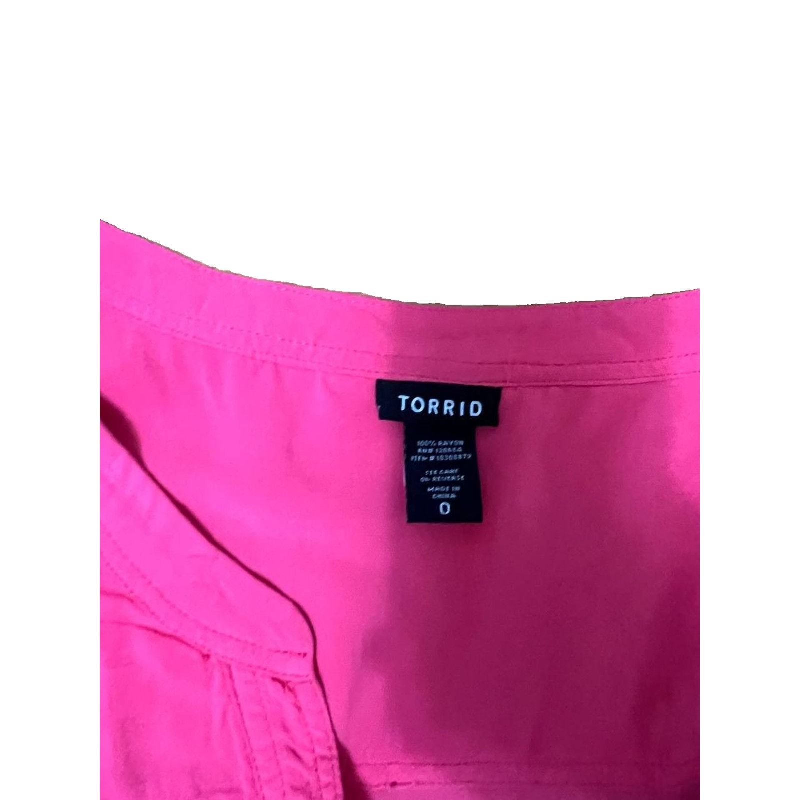 Torras Torrid Women’s Top Blouse Pink V-neck Size 0 A002061 Size XS / US 0-2 / IT 36-38 - 2 Thumbnail