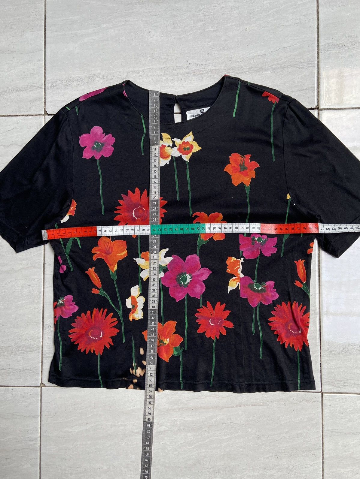 Pierre Balmain PIERRE BALMAIN Flower Motive T-shirt Size US S / EU 44-46 / 1 - 8 Thumbnail