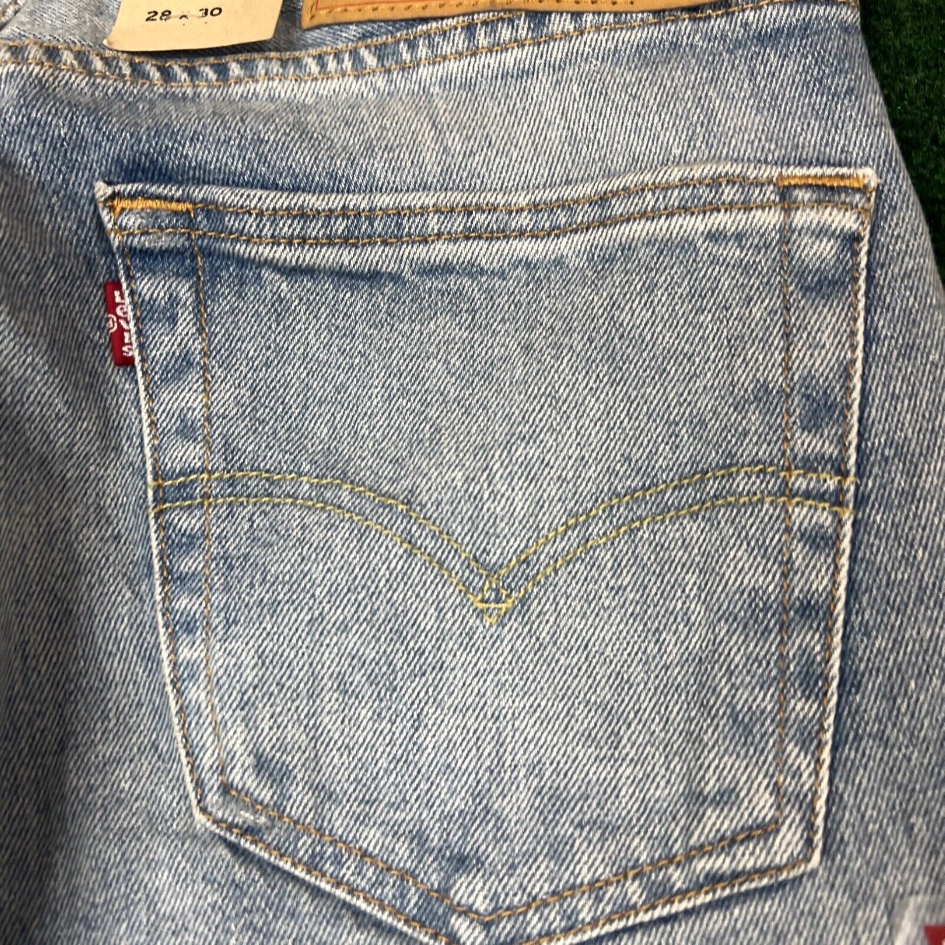 Levi's Levis Jeans Mens 28x30 Blue 501 XX Dark Wash Button Fly Original Straight NEW Size US 28 / EU 44 - 3 Thumbnail