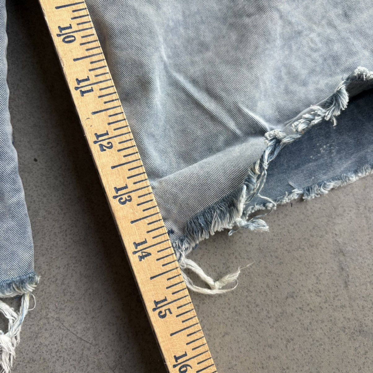 True Religion × Vintage Y2K True Religion Jean Shorts Cropped Grunge Fit 31" Jorts Size US 31 - 9 Thumbnail