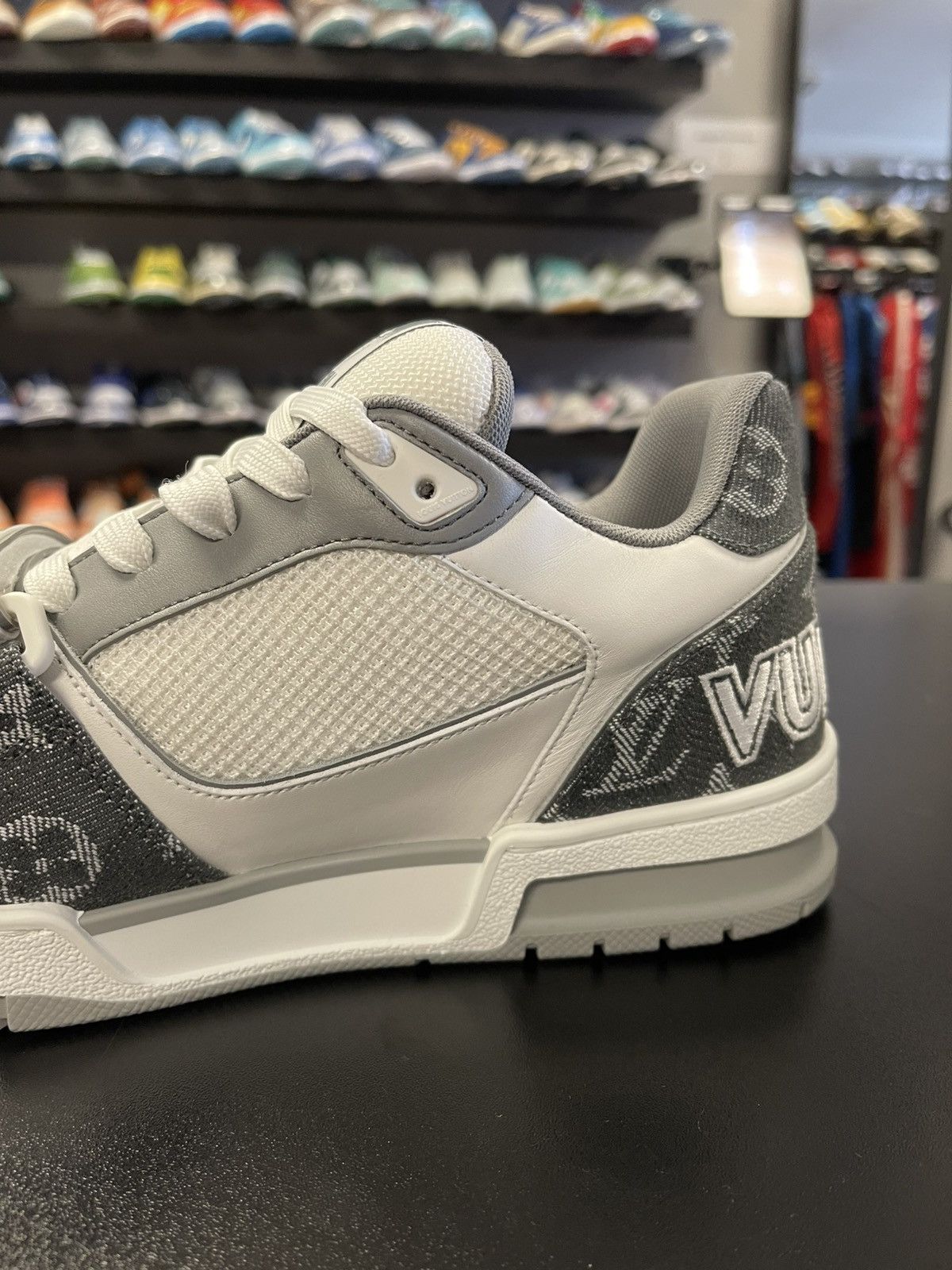 Louis Vuitton Size 5UK/6US - Louis Vuitton Trainer Grey Brand New 1ADF0Y Size US 6 / EU 39 - 6 Thumbnail