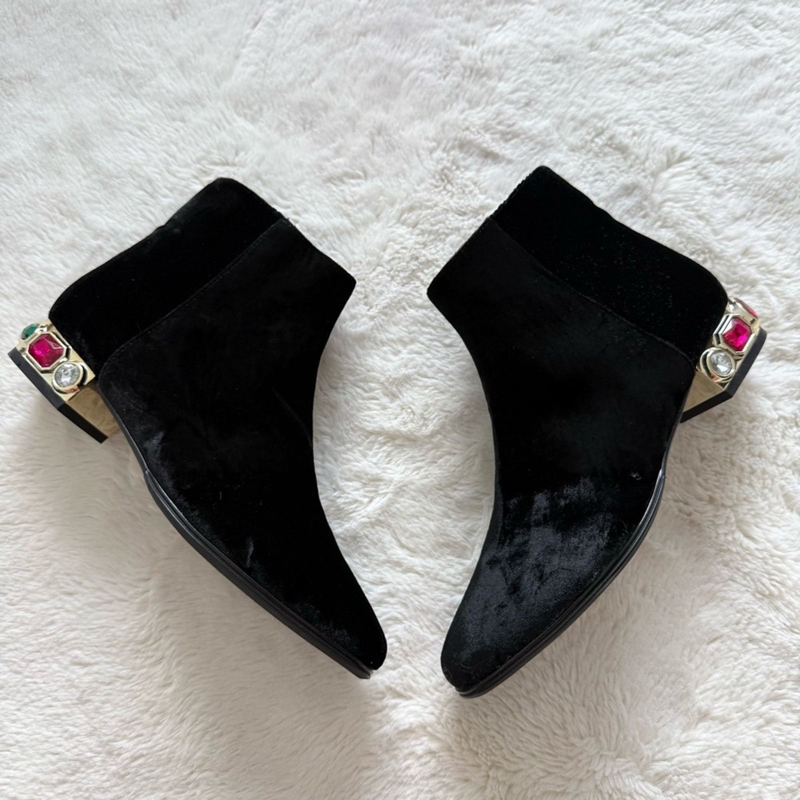 Neiman Marcus NEW!!! Neiman Marcus black velvet booties size 6.5 US Size US 6.5 / IT 36.5 - 1 Thumbnail