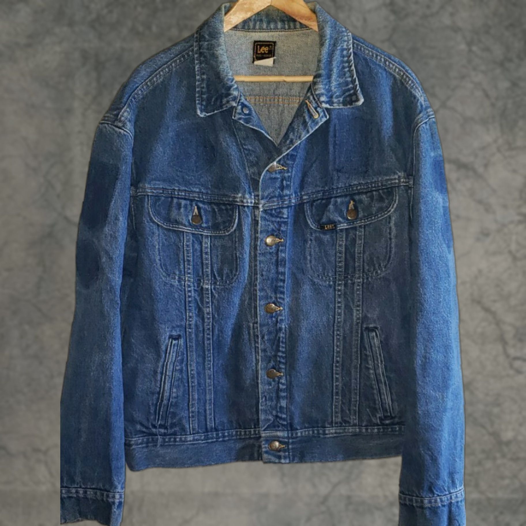 Lee VINTAGE LEE Riders Denim Jean Jacket Sz 46L Distressed Western Rancher USA 90s Mens Jacket Jeans Distressed Blue Size US 30 / EU 46 - 1 Thumbnail