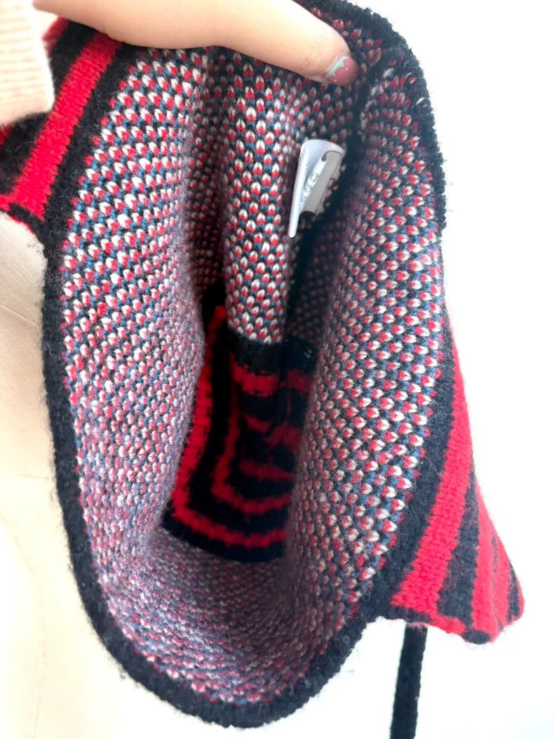 Vivienne Westwood Vivienne Westwood A dark red striped letter "Zhenyi" hat w Size ONE SIZE - 6 Thumbnail