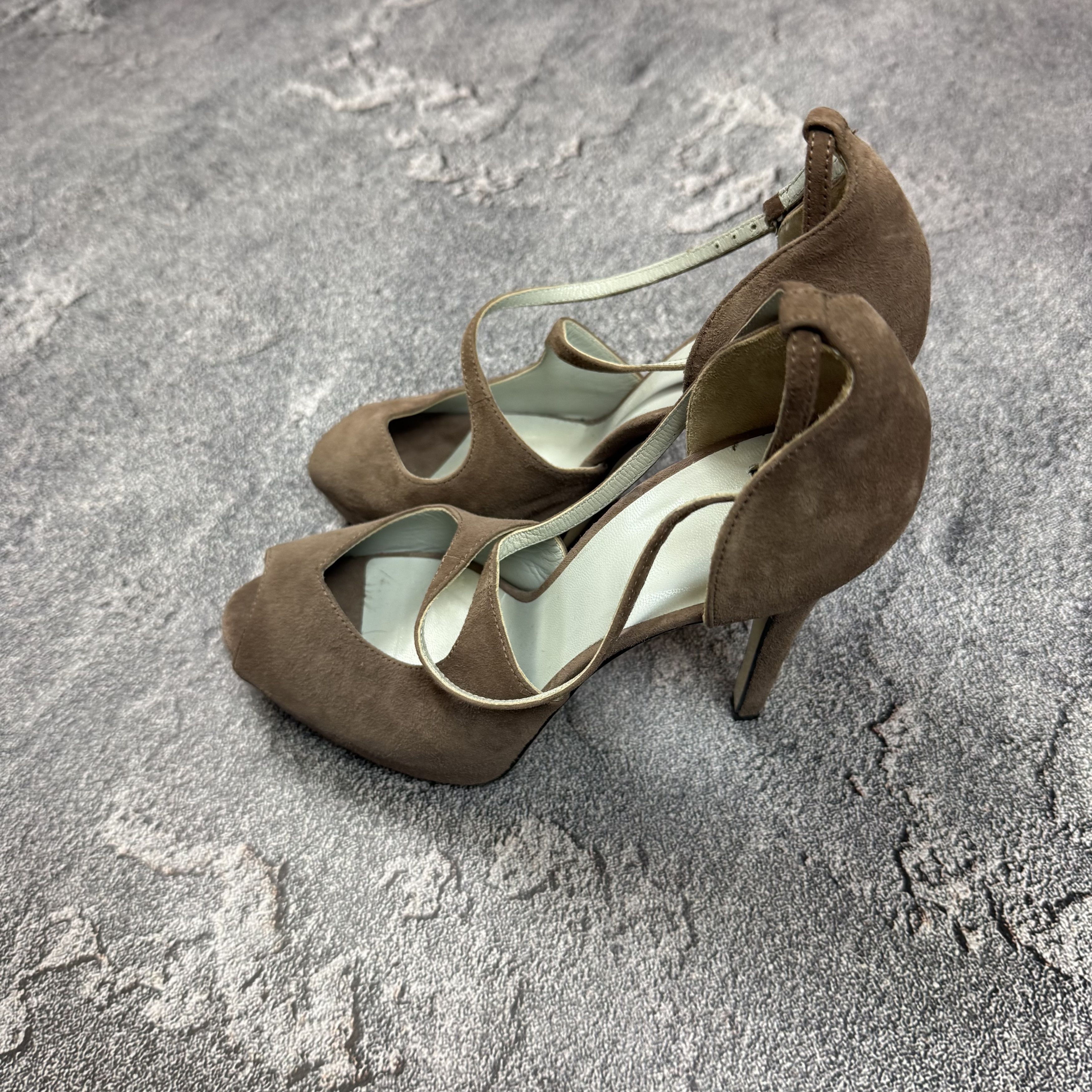 Dolce & Gabbana Dolce & Gabbana D&G Suede Peep Toe Heels Brown Size 38 Size US 8 / IT 38 - 6 Thumbnail
