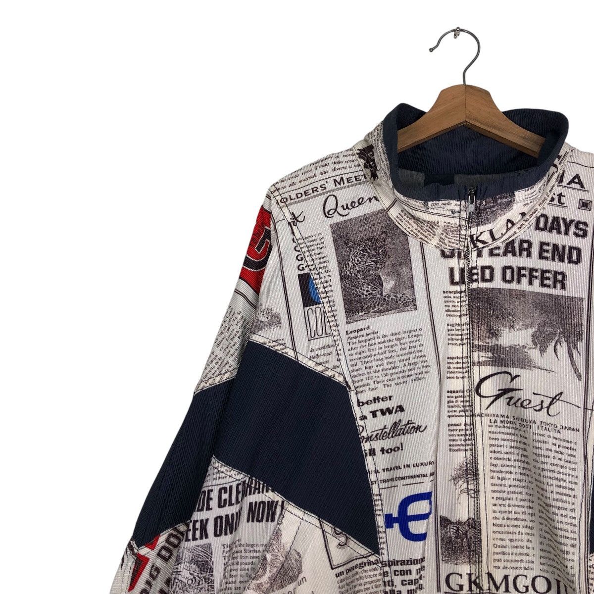 Japanese Brand 📌Vintage Newspaper Zipper Jacket Full Print Size US M / EU 48-50 / 2 - 8 Thumbnail