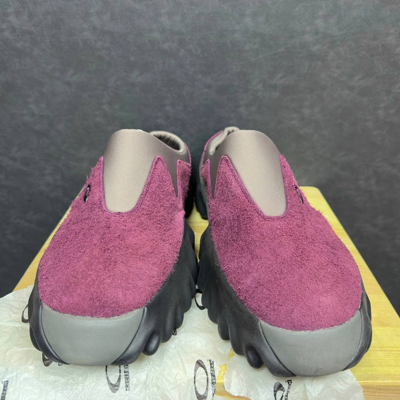 Brain Dead × Oakley Oakley x Brain Dead Chop Saw Mule New Rare Mens 11.5 Size US 11.5 / EU 44-45 - 8 Thumbnail