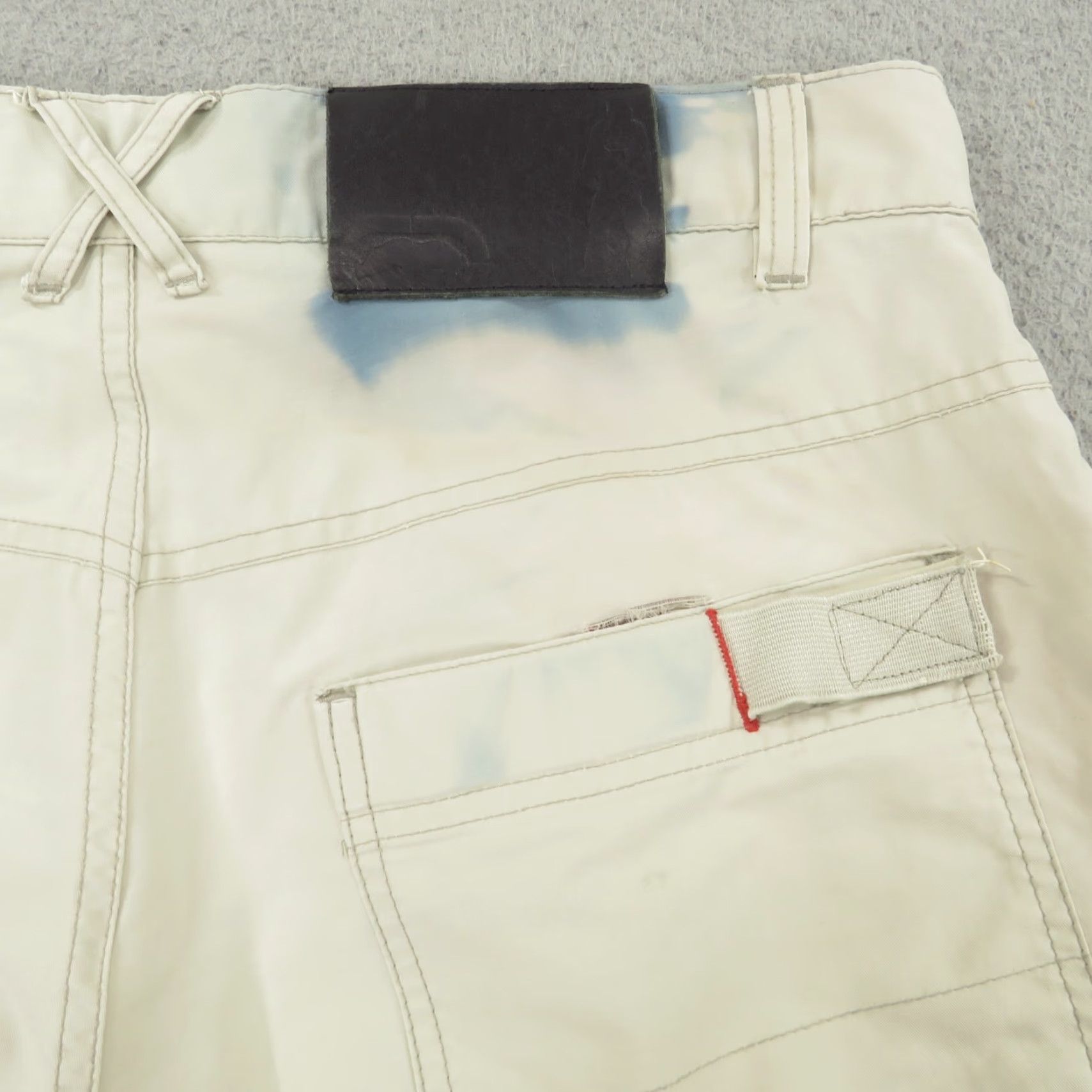 Ecko Unltd. VINTAGE ECKO Cargo Shorts Mens 34 Baggy Y2K Cyber Goth Skater Grunge Shuttle Strap Tape Beig e Size US 34 / EU 50 - 3 Thumbnail