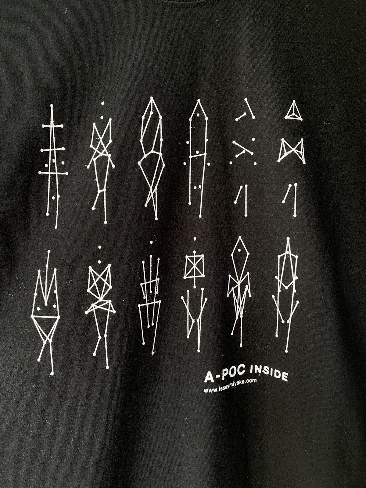 Issey Miyake ISSEY MIYAKE Black Tee with Geometric Print Size S / US 4 / IT 40 - 10 Thumbnail