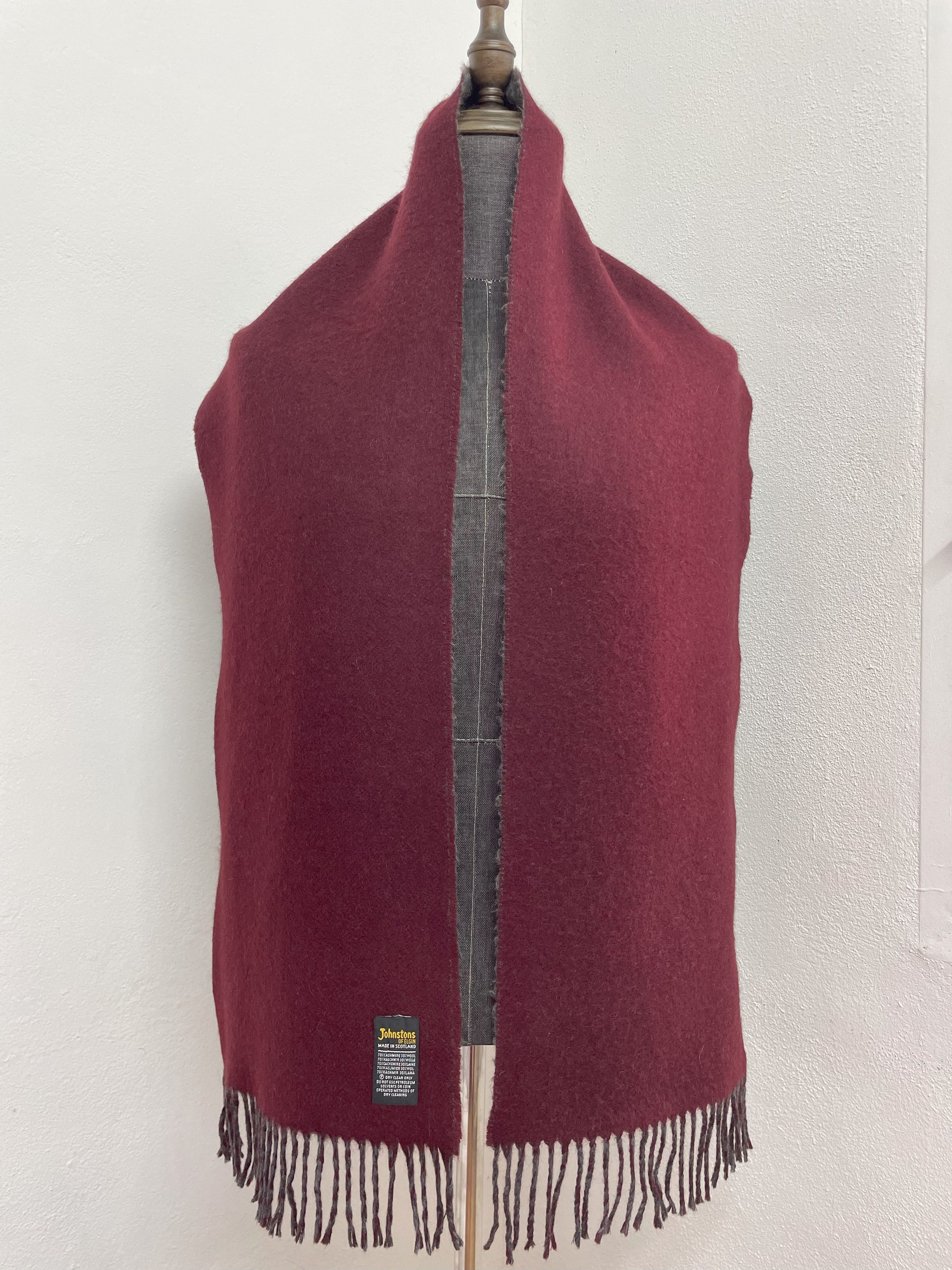 Johnstons Of Elgin Johnstons Of Elgin Scarf / Muffler - 6202 Size ONE SIZE - 3 Thumbnail