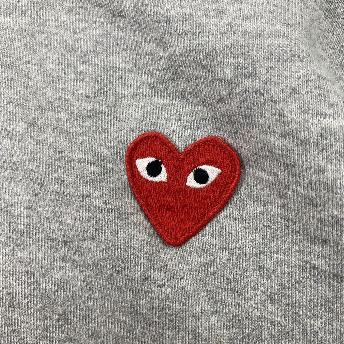 Comme des Garcons PLAY 🇯🇵 Comme Des Garçons Play Red Heart CDG Zip Hoodie Luxury Size US S / EU 44-46 / 1 - 5 Thumbnail