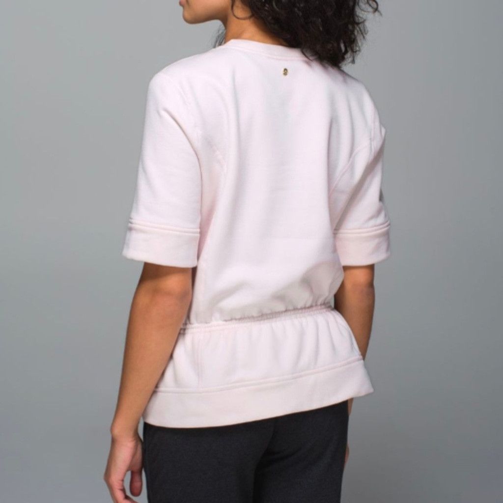 Lululemon Lululemon Peplum PulloverNeutral Blush Size 4 Size S / US 4 / IT 40 - 4 Thumbnail