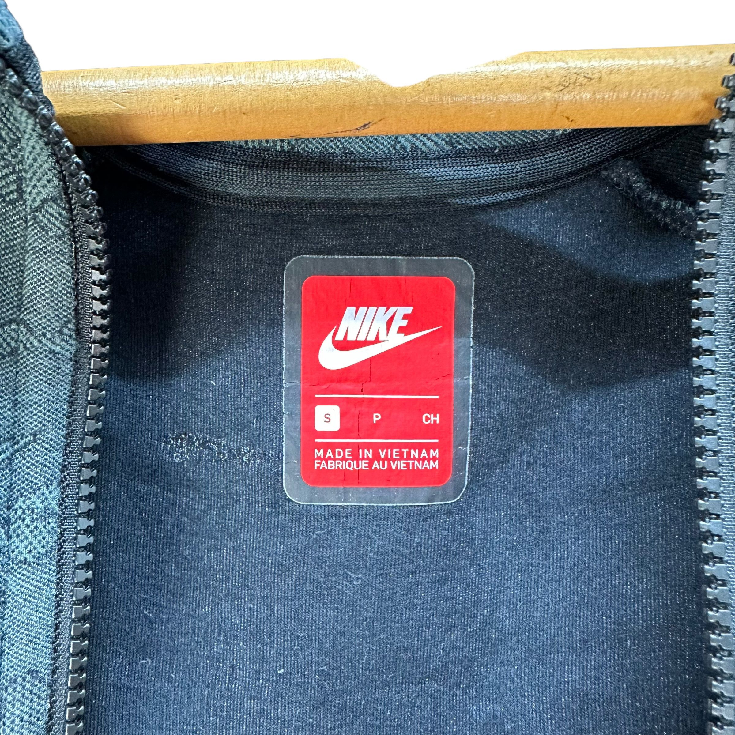 Nike NIKE CAMO DESIGN ZIPPER HOODIE JACKET #9045-51 Size US S / EU 44-46 / 1 - 7 Thumbnail