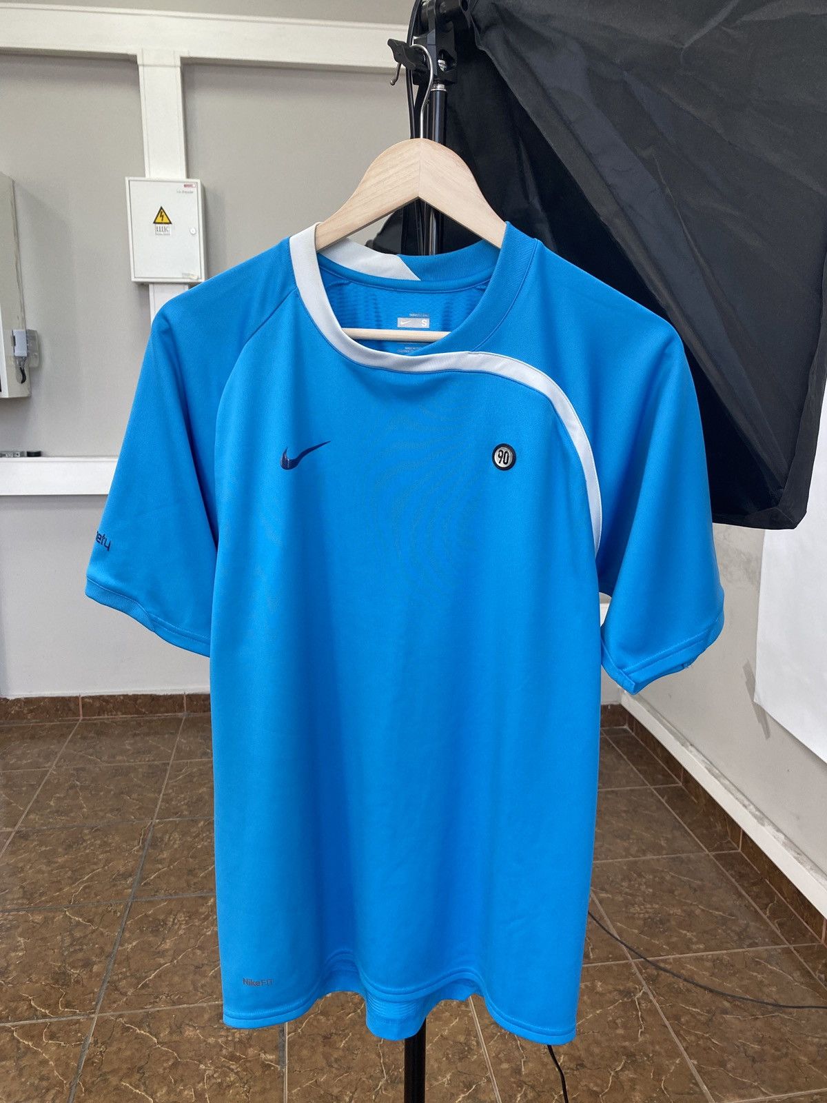 Nike × Vintage 🇺🇸 Vintage 90s Nike Total Ninety T-Shirt Y2K Rare Retro Size US S / EU 44-46 / 1 - 1 Thumbnail