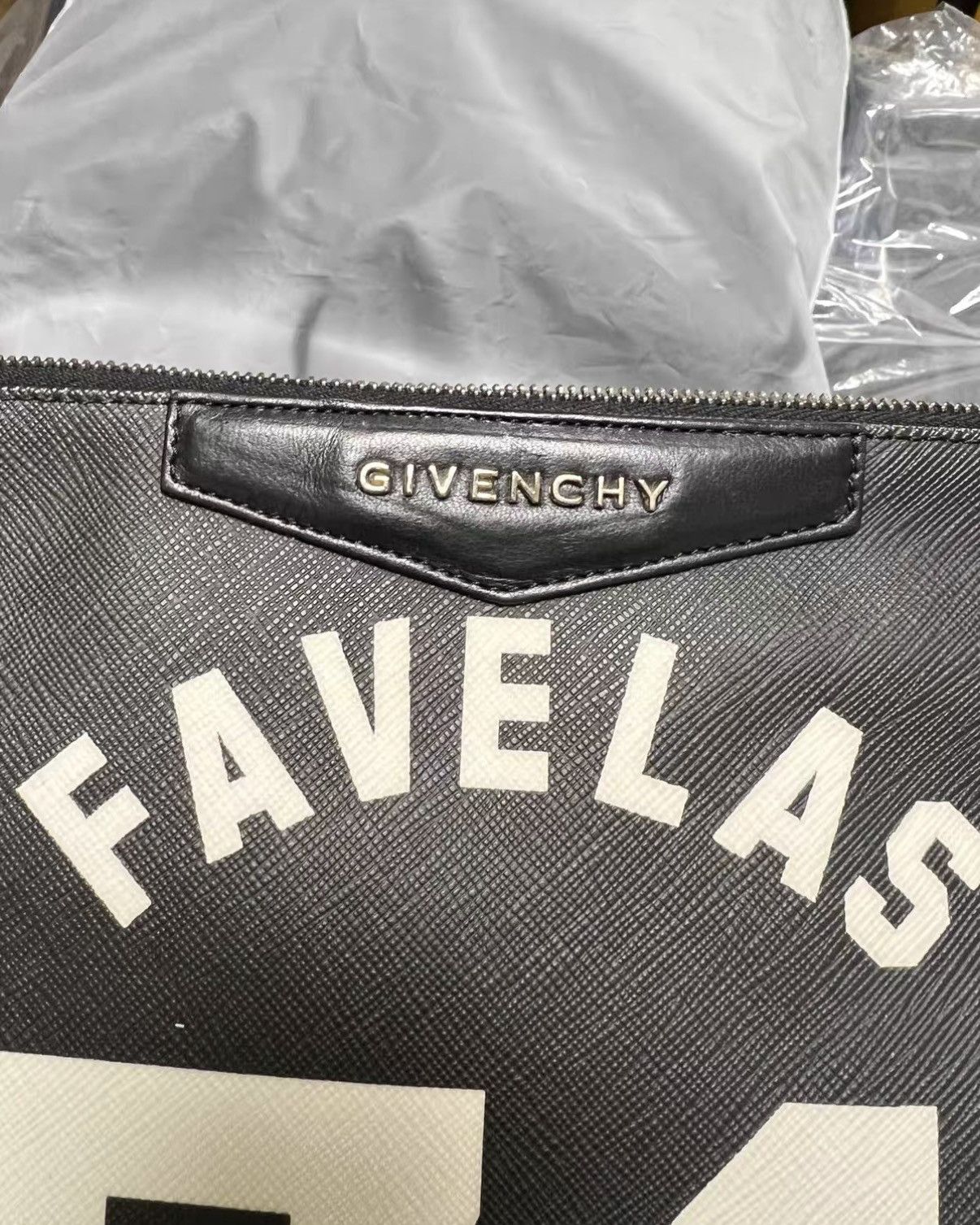 Givenchy Givenchy Clutch Bag J42 Size ONE SIZE - 4 Thumbnail