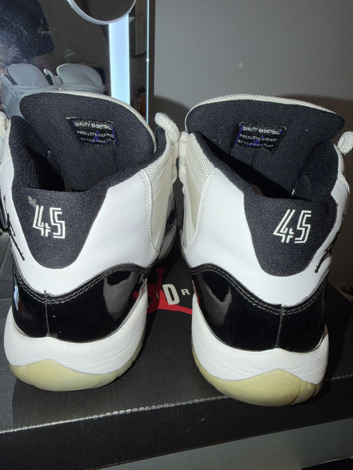 Jordan Brand Air Jordan 11 Retro 'Concord' 2018 Size US 7 / EU 40 - 4 Thumbnail