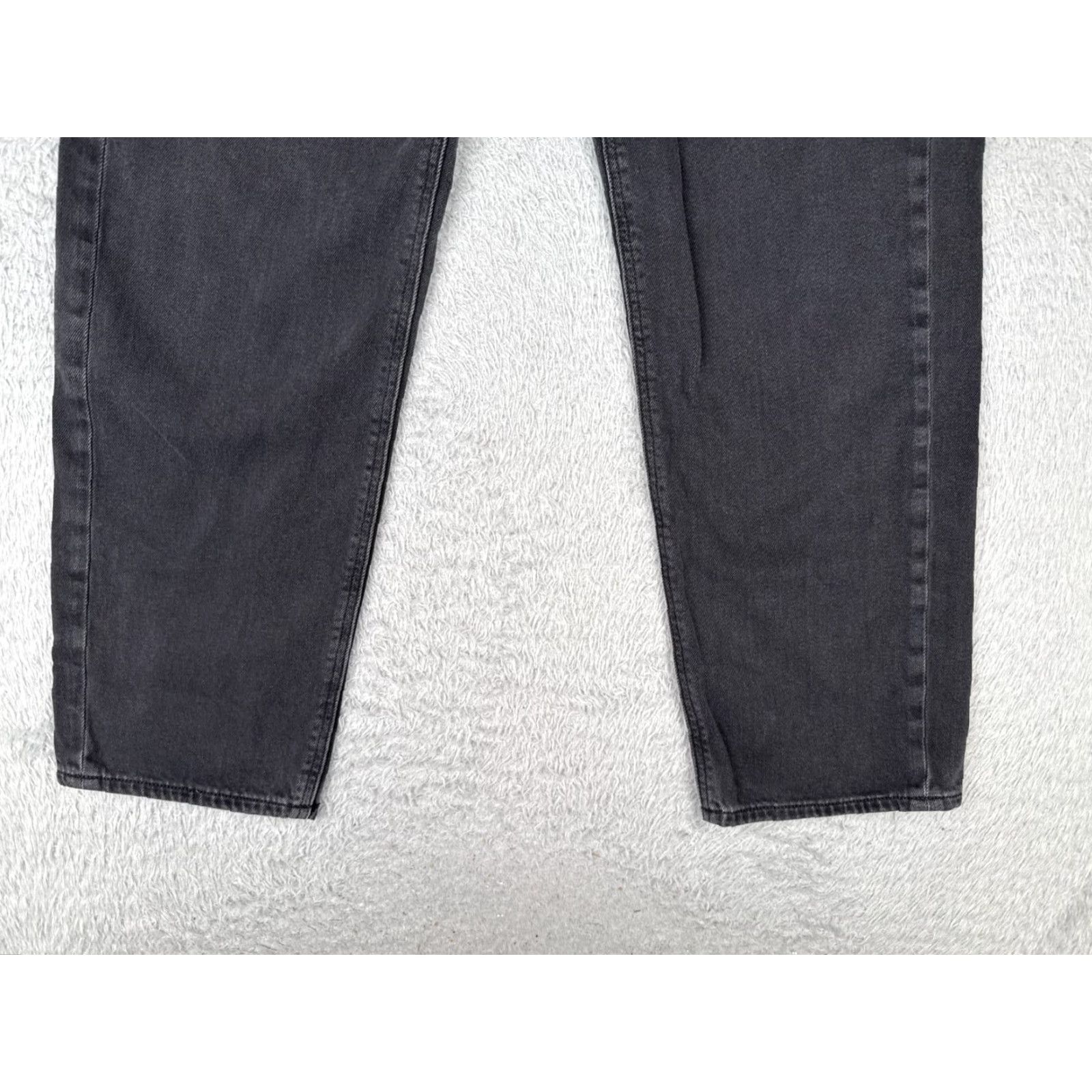 American Eagle Outfitters American Eagle Jeans Womens 6 Black Distressed Strigid High-Waisted Stovepipe Size 28" / US 6 / IT 42 - 2 Thumbnail