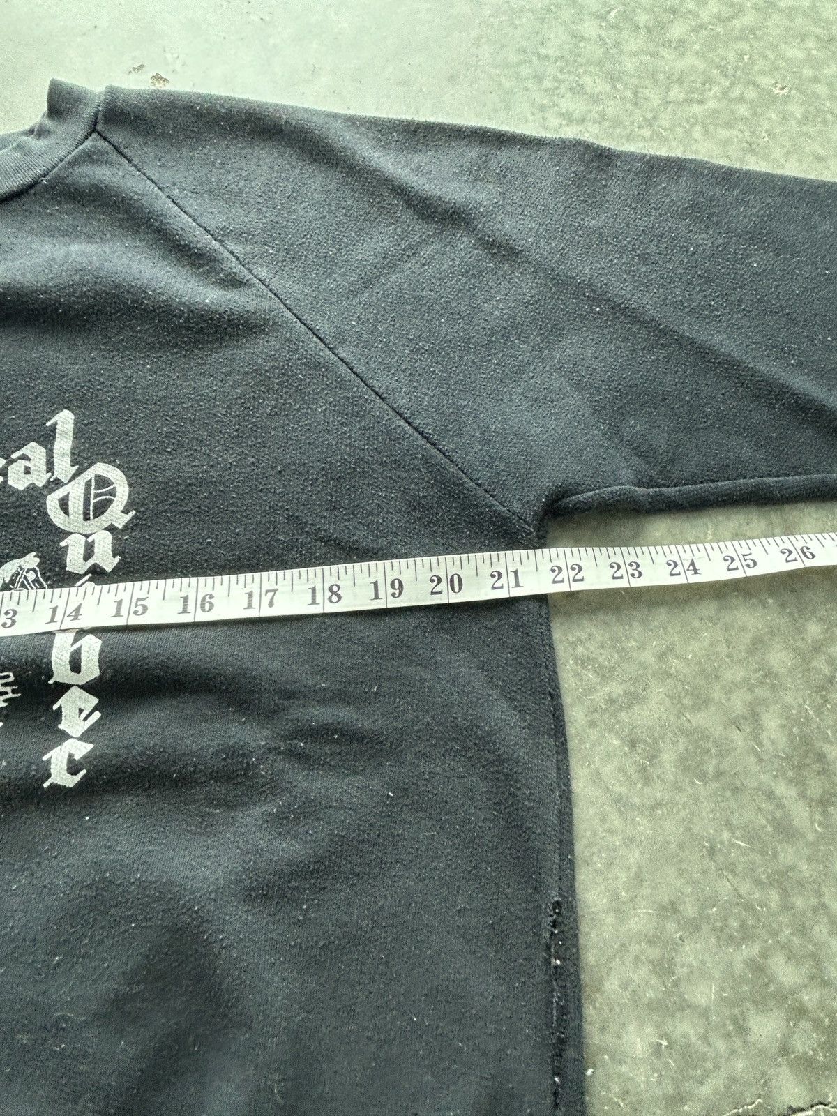 Vintage Vintage 90s Montreal Quebec Raglan Sweatshirt Size US M / EU 48-50 / 2 - 6 Thumbnail