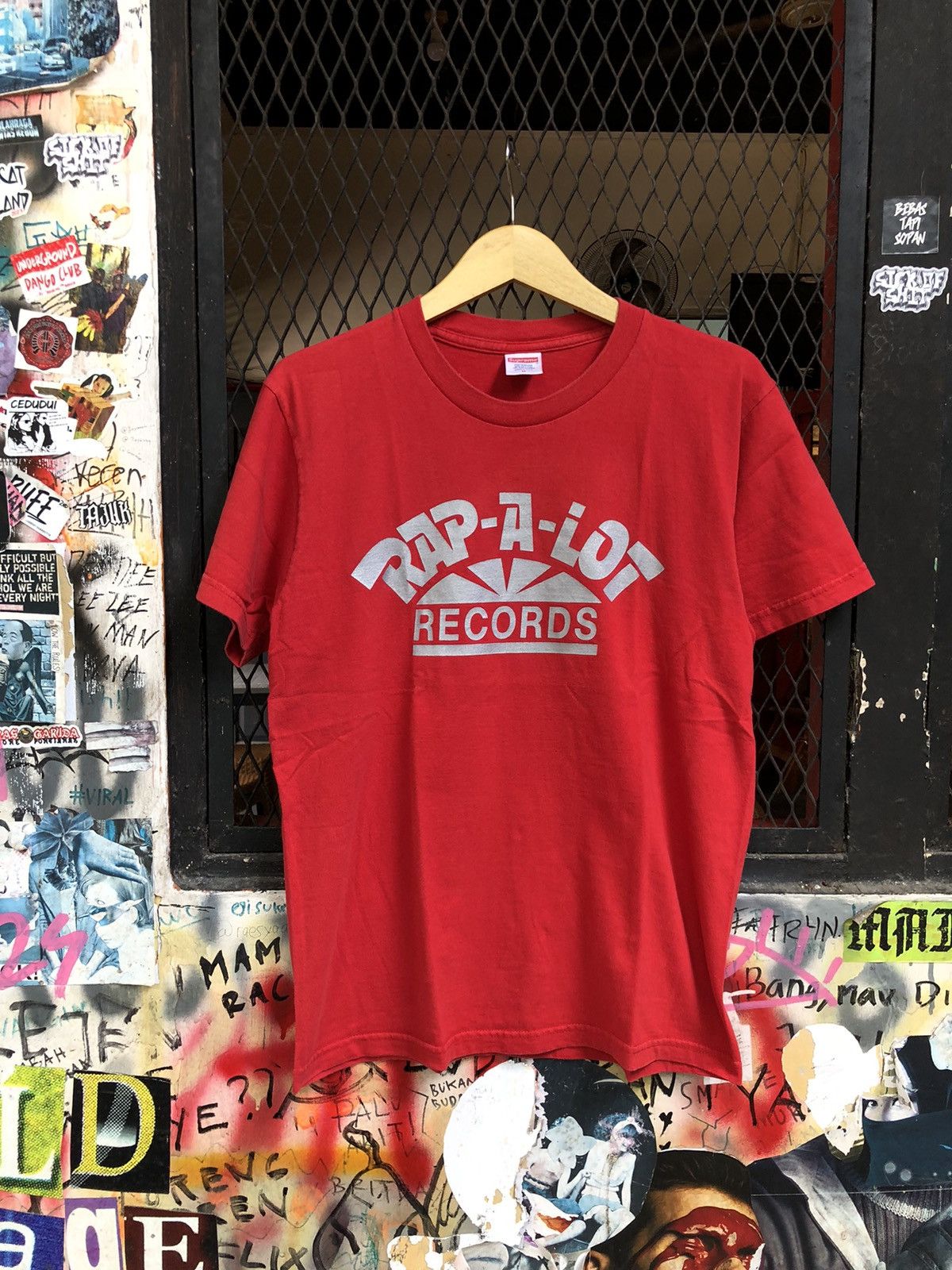 Supreme SUPREME RAP A LIOT RECORDS SHIRT Size US M / EU 48-50 / 2 - 1 Thumbnail