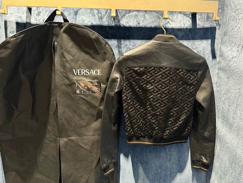 Versace Versace Women's patchwork is covered in diamond logo leath Size M / US 6-8 / IT 42-44 - 6 Thumbnail