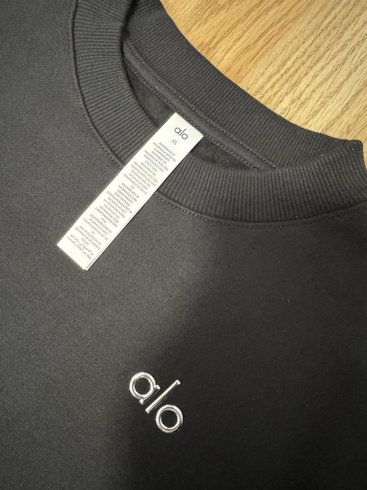 Alo Yoga Alo Yoga Accolade Black Crewneck Sweatshirt Size XS / US 0-2 / IT 36-38 - 3 Thumbnail
