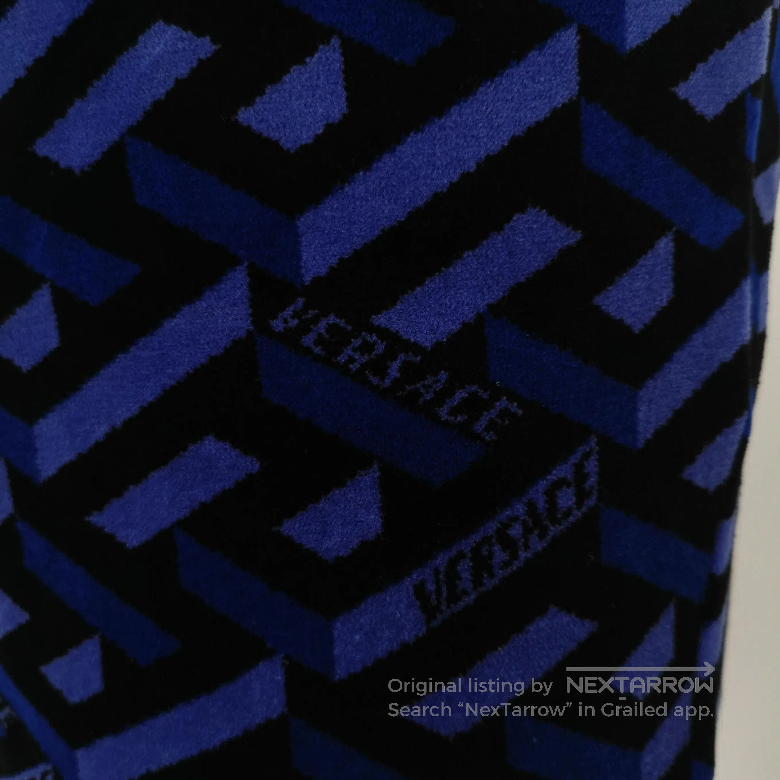 Versace Versace Colorblock Logo Cotton Button-Down Shirt. Size US L / EU 52-54 / 3 - 1 Thumbnail