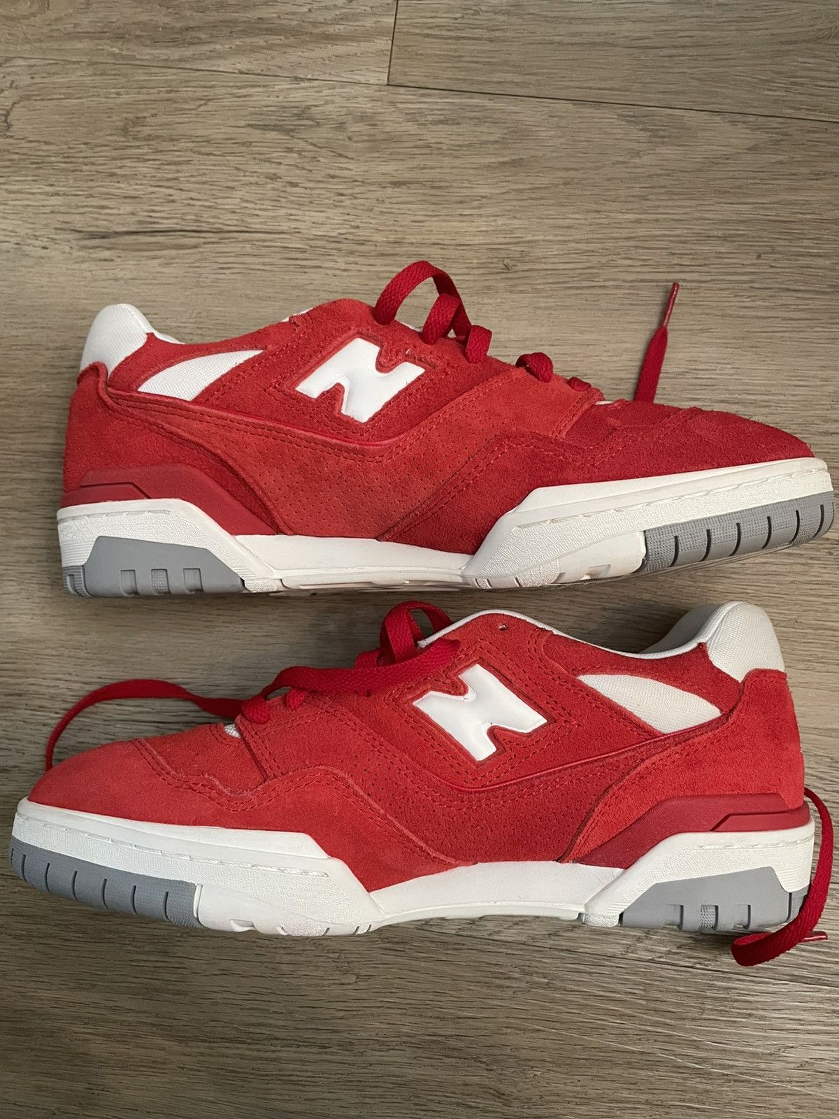 New Balance New balance 550 team red suede Size US 10 / EU 43 - 2 Thumbnail