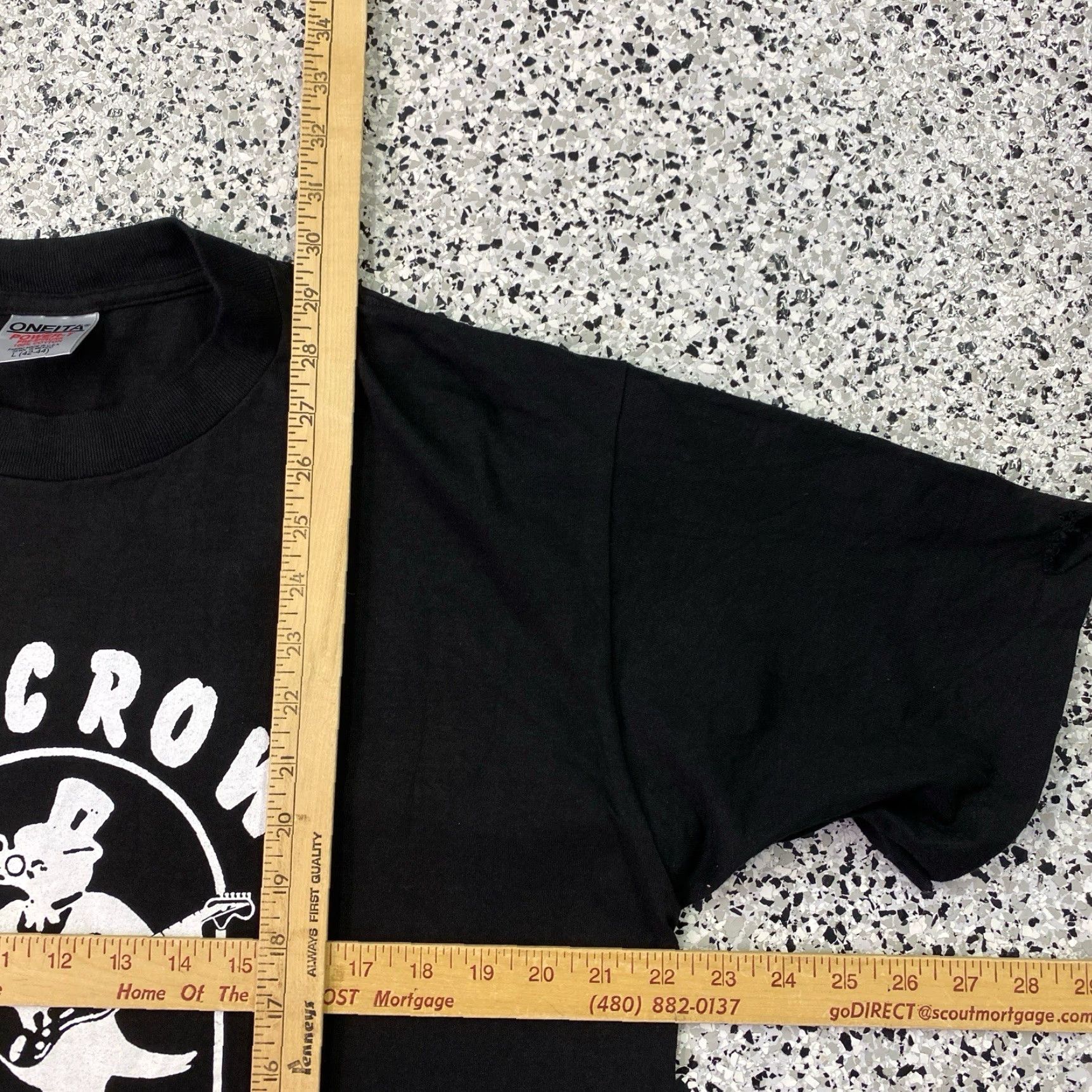 Vintage VINTAGE Oneita JC Crow Gorge Tour Band Tee L Man T-Shirt Black Size US L / EU 52-54 / 3 - 4 Thumbnail
