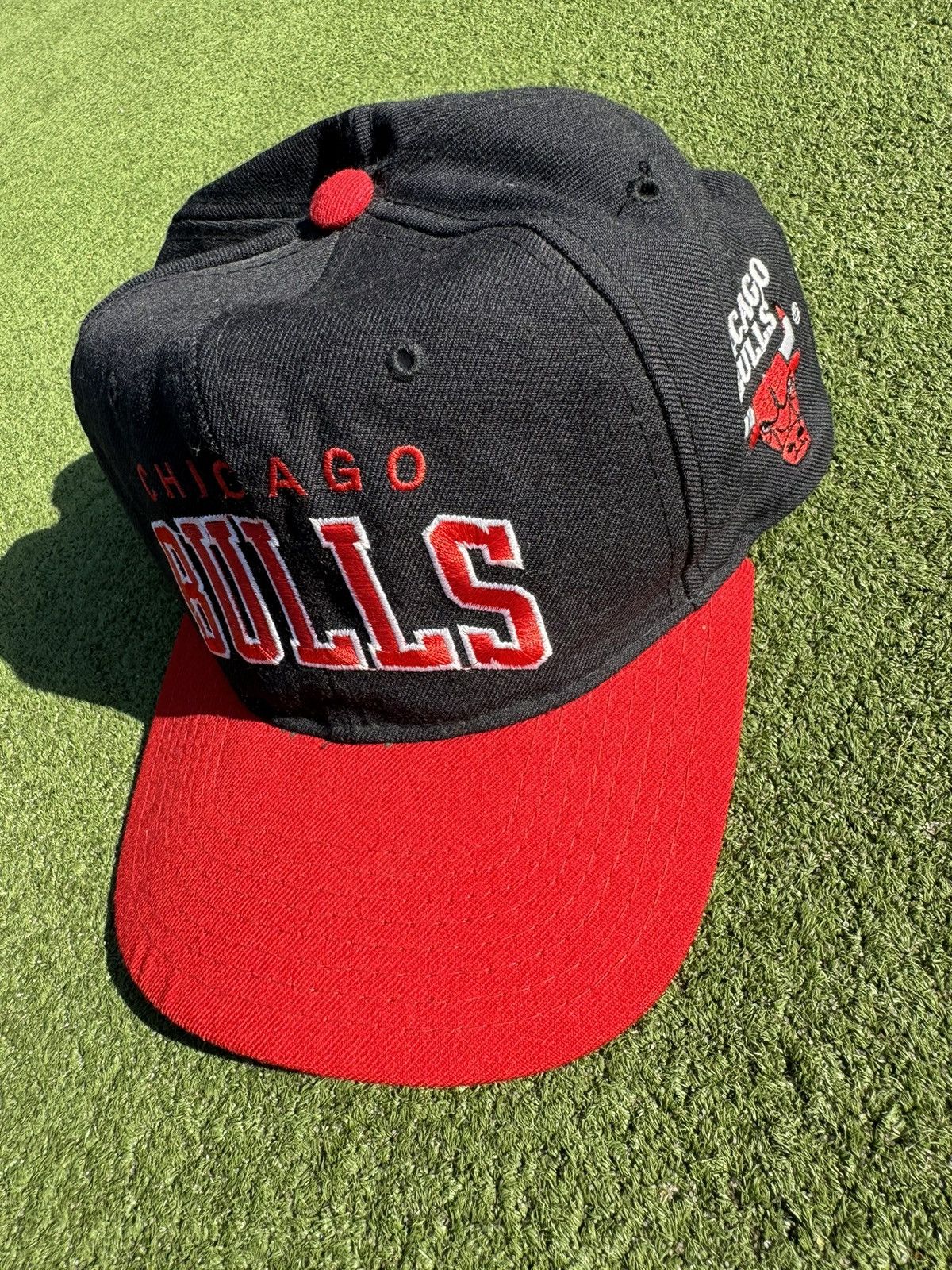 NBA × Starter 1990’s Vintage Starter Chicago Bulls Arch Snapback Size ONE SIZE - 5 Thumbnail