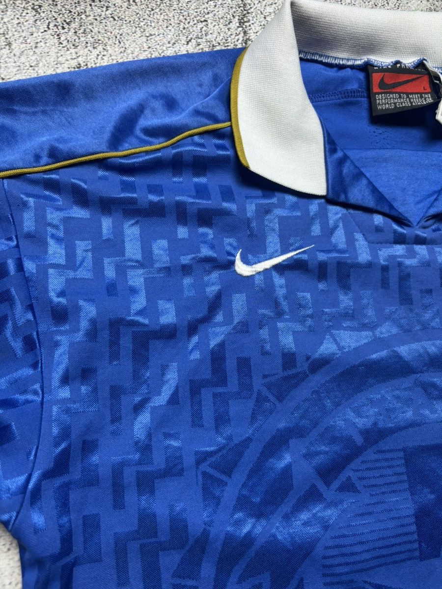 Nike Nike Italy Jersey 1995 96 Euro Home Vintage Size US XL / EU 56 / 4 - 2 Thumbnail