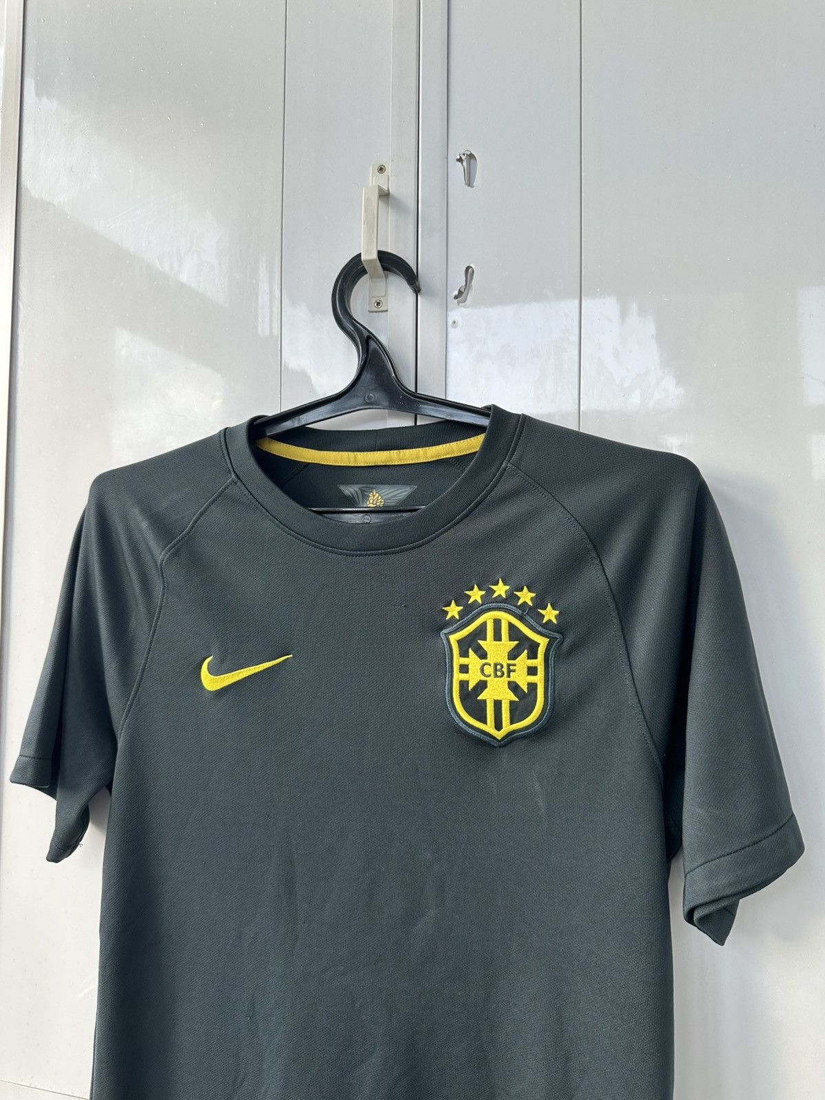 Nike Vintage Nike Brazil 2014 CBF Y2K Jersey Size US S / EU 44-46 / 1 - 5 Thumbnail