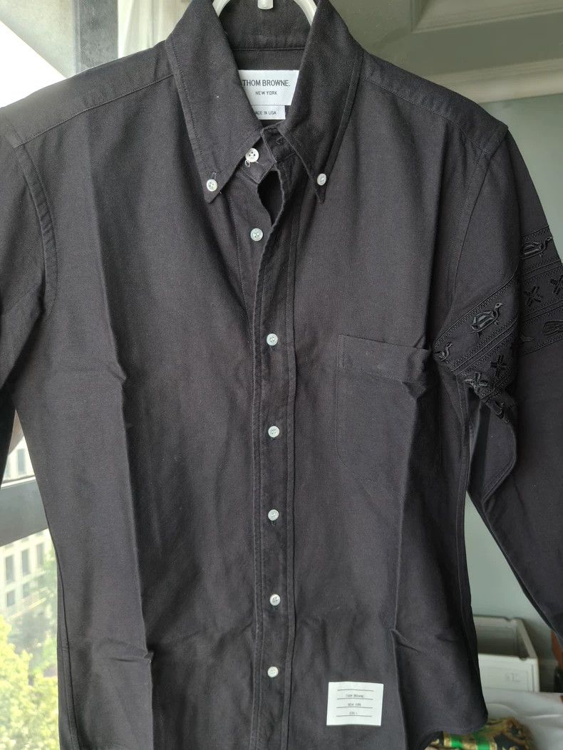 Thom Browne Thom Browne Black embroidered shirt Size US S / EU 44-46 / 1 - 1 Thumbnail