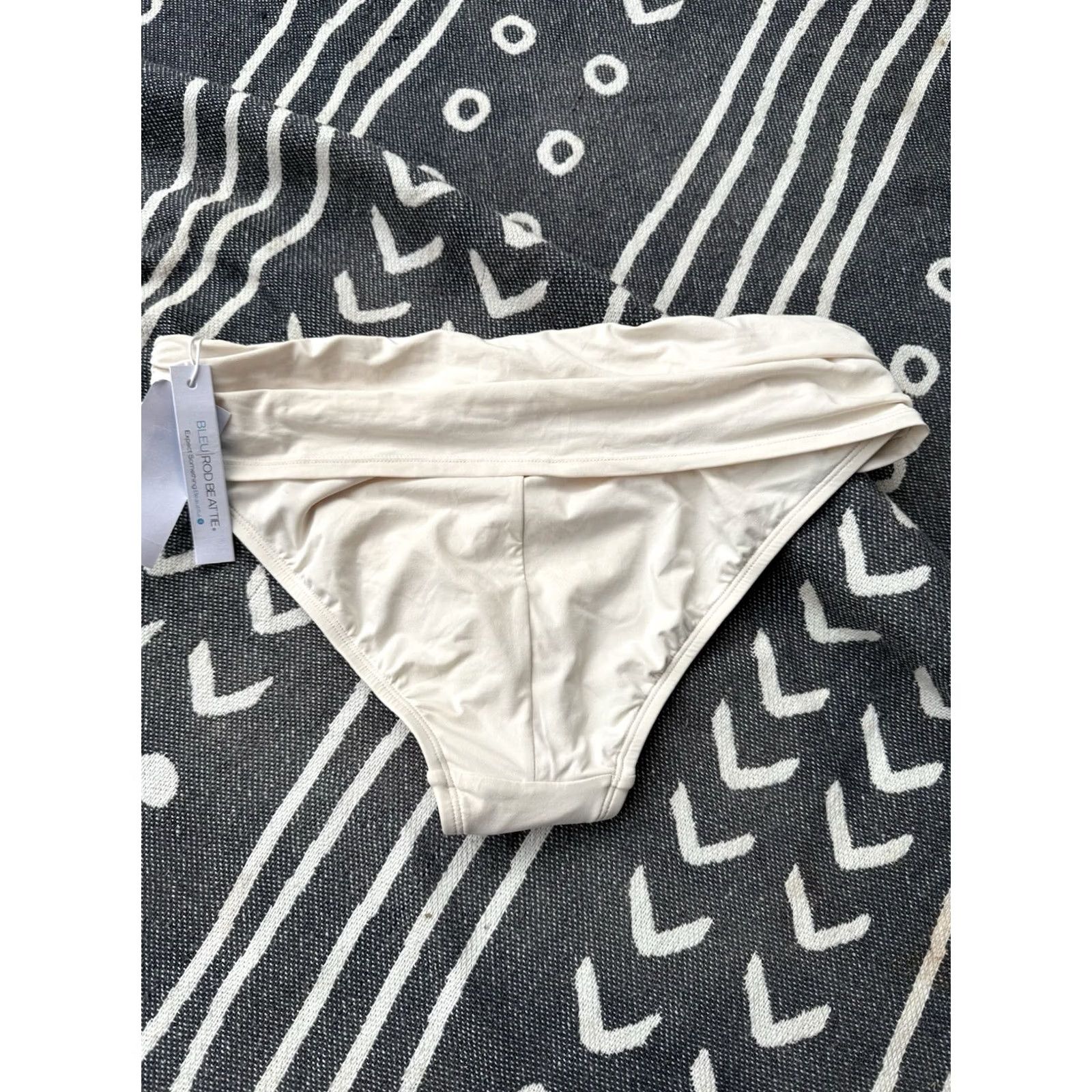 Vintage Bleu Rod Beattie Bottom Swimsuit 8 Ivory Cream Women Regular Size New With Tag Size 30" / US 8 / IT 44 - 5 Thumbnail